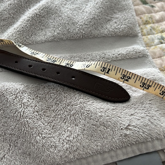 Boys Vineyard Vines belt, Multi color swordfish design, size 26 - Picture 8 of 9